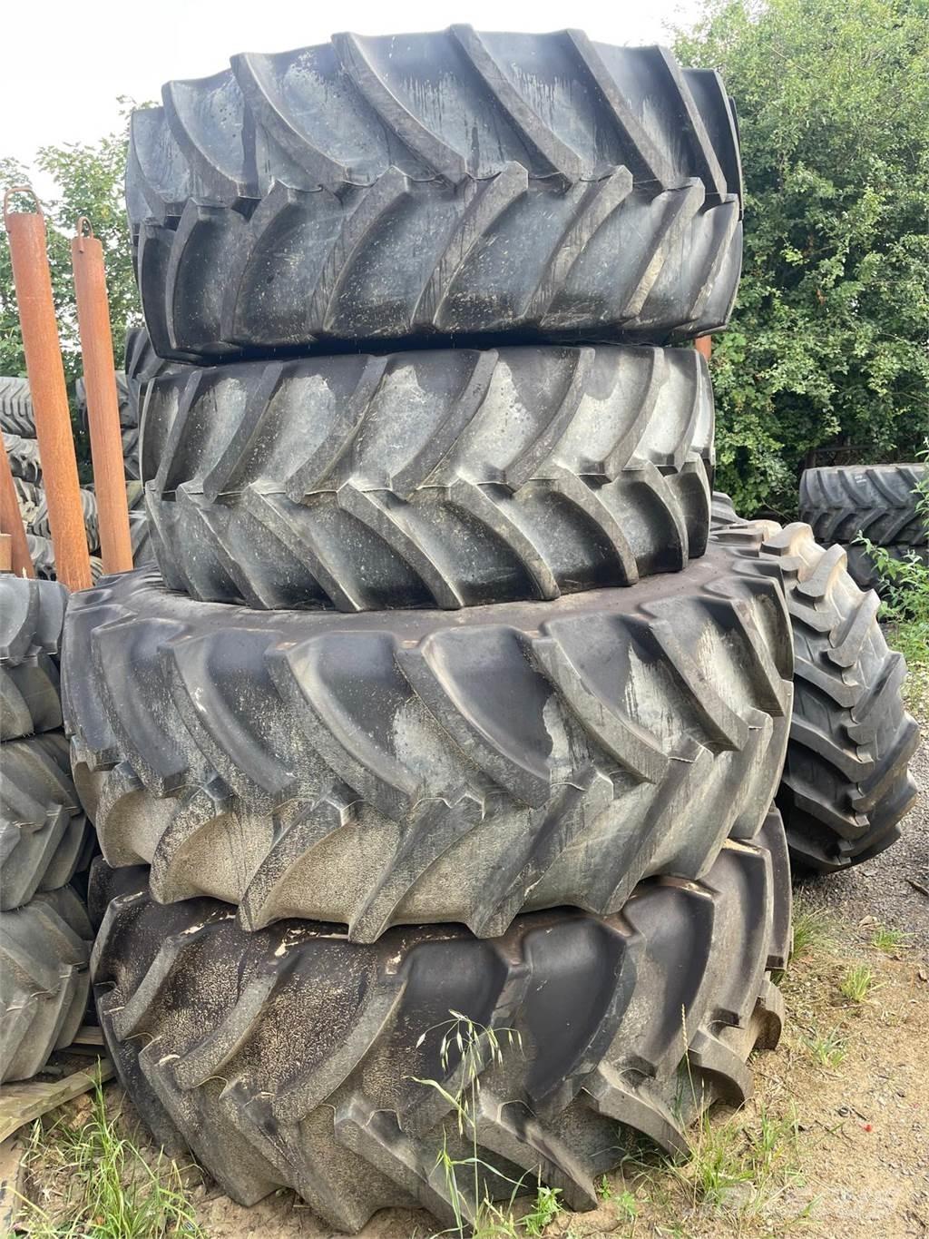  WHEELS Pneumatiky, kolesá a ráfiky