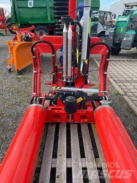 Kuhn RW1200C Drviče a rezače balíkov