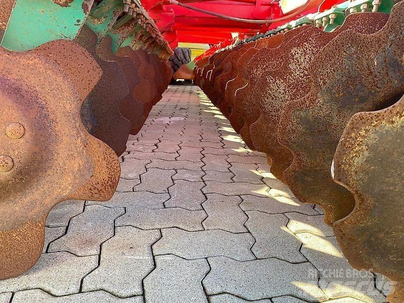 Unia Ursus 500 Tanierové brány