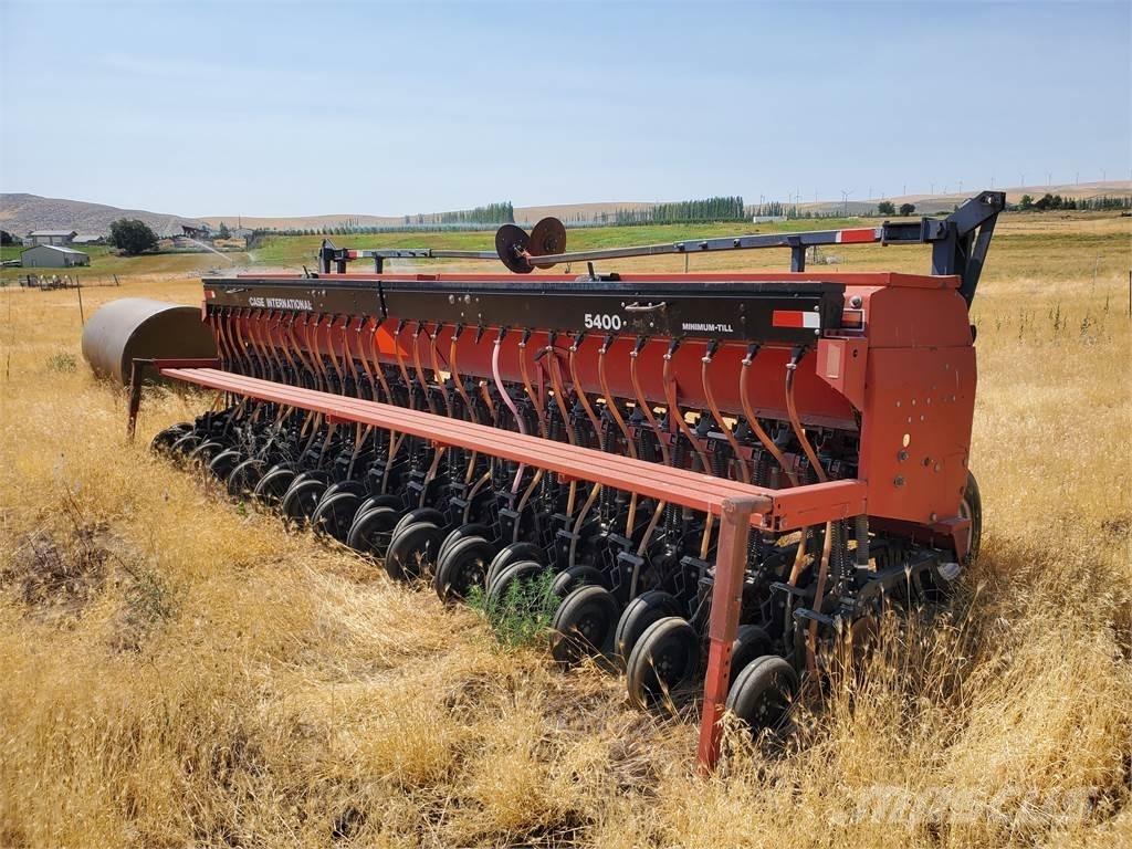 Case IH 5400 Iné sejacie stroje a ich príslušenstvo