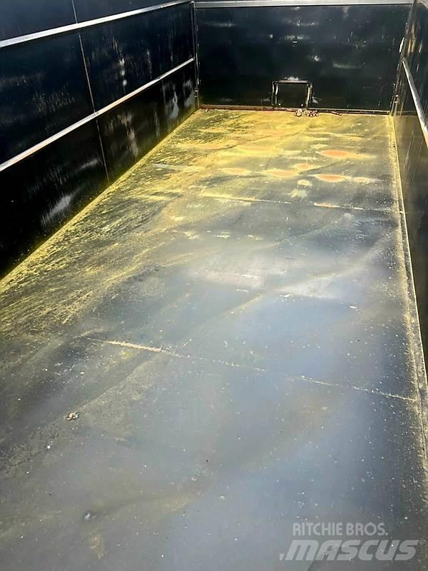  Custom 21 FT Ďalšie nákladné vozidlá