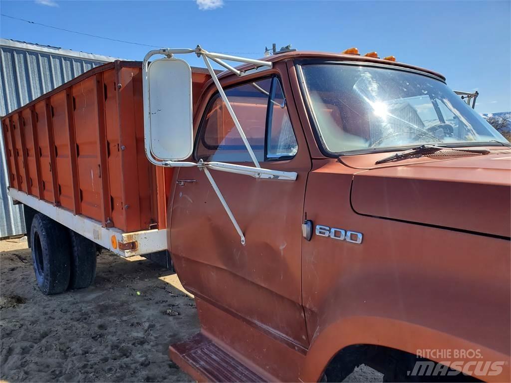 Dodge D600 Ďalšie nákladné vozidlá