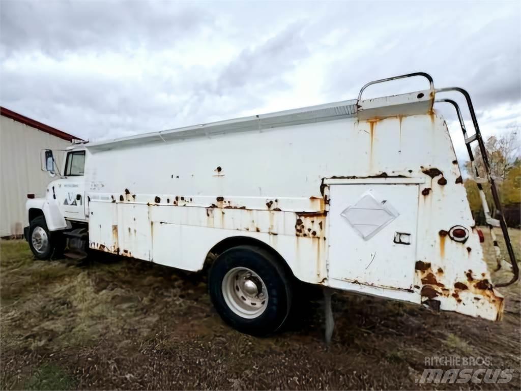 Ford LN8000 Ďalšie nákladné vozidlá