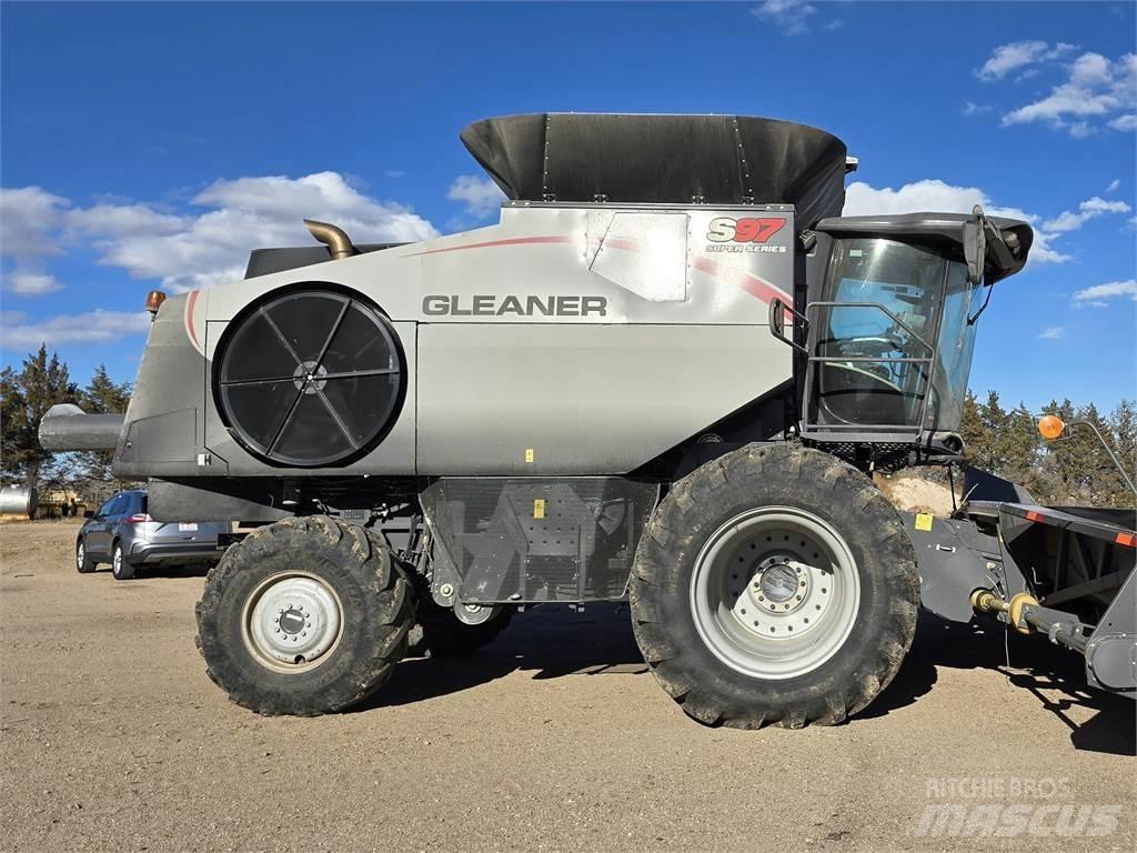 Gleaner S97 Kombinované zberacie stroje