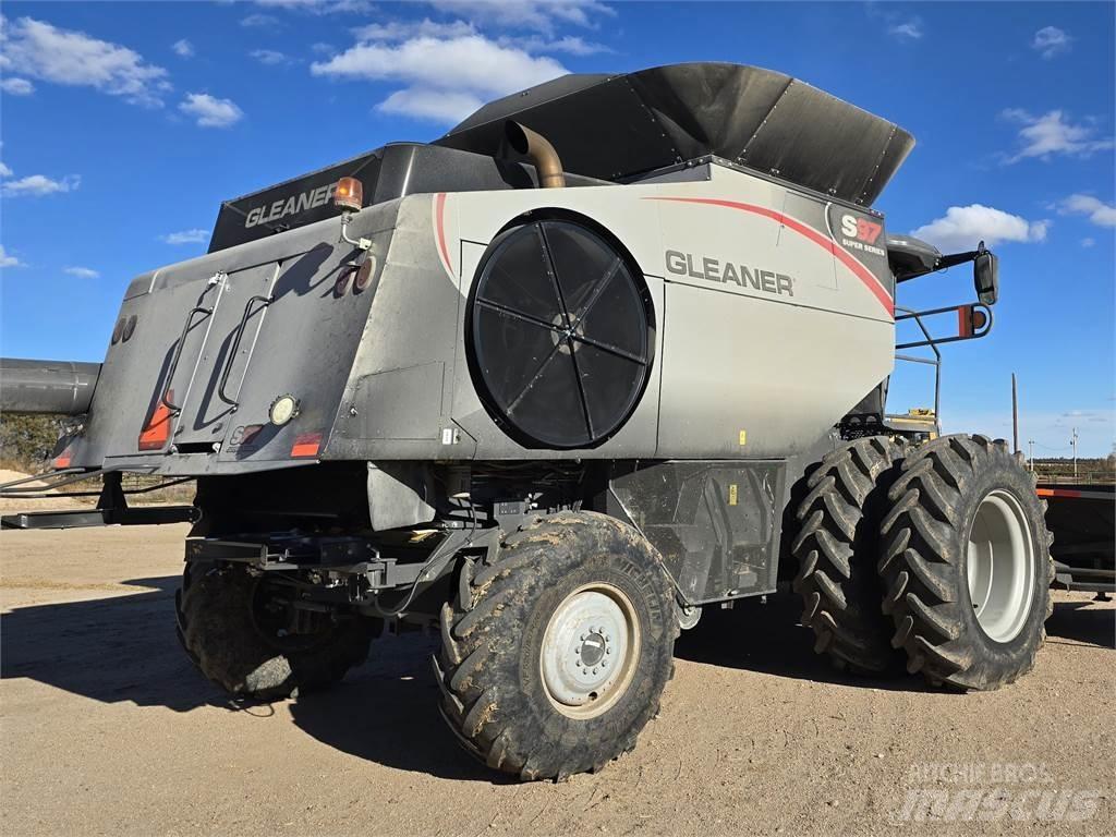 Gleaner S97 Kombinované zberacie stroje