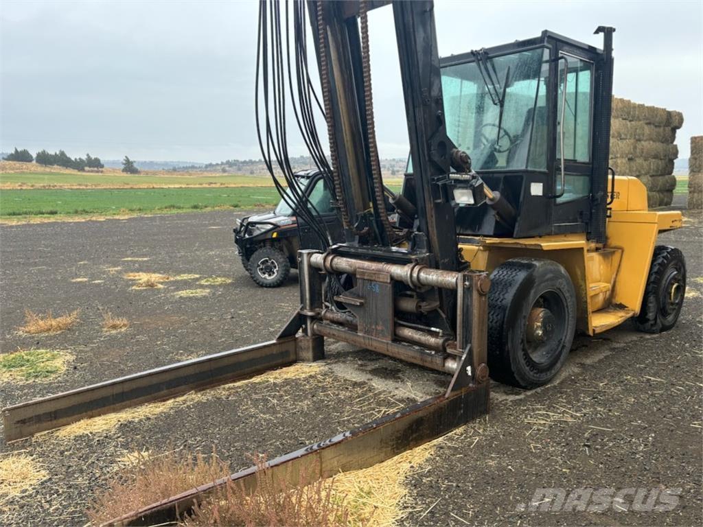 Hyster H210XL Čeľuste na balíky