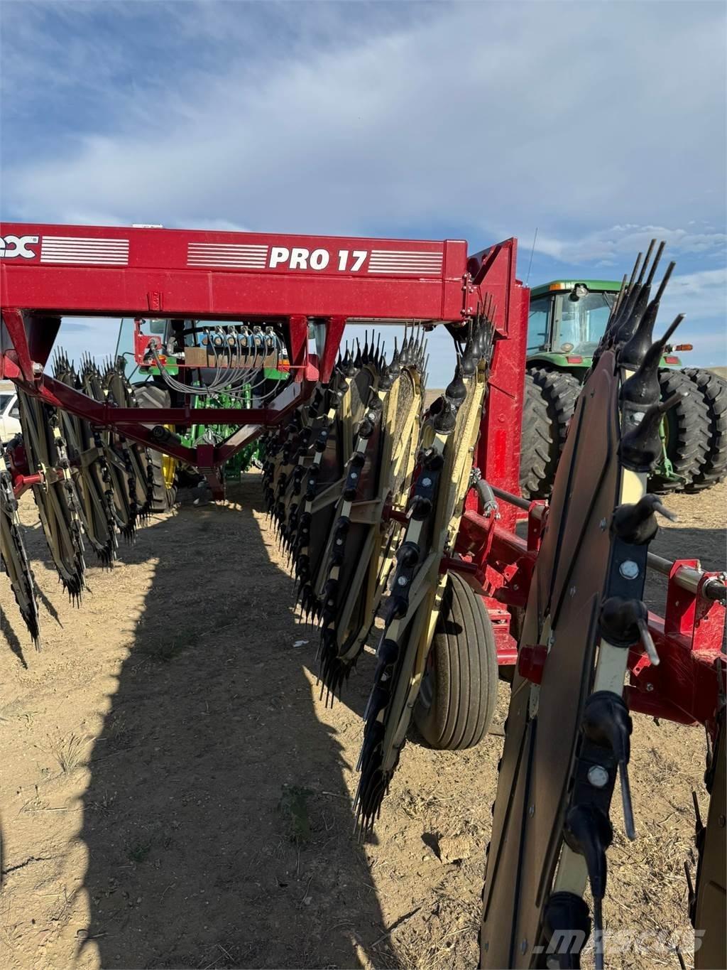 Sitrex Pro17 Obracače a zhrabovače sena