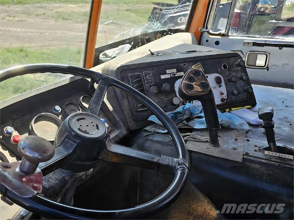  Ton-Right 890 Čeľuste na balíky
