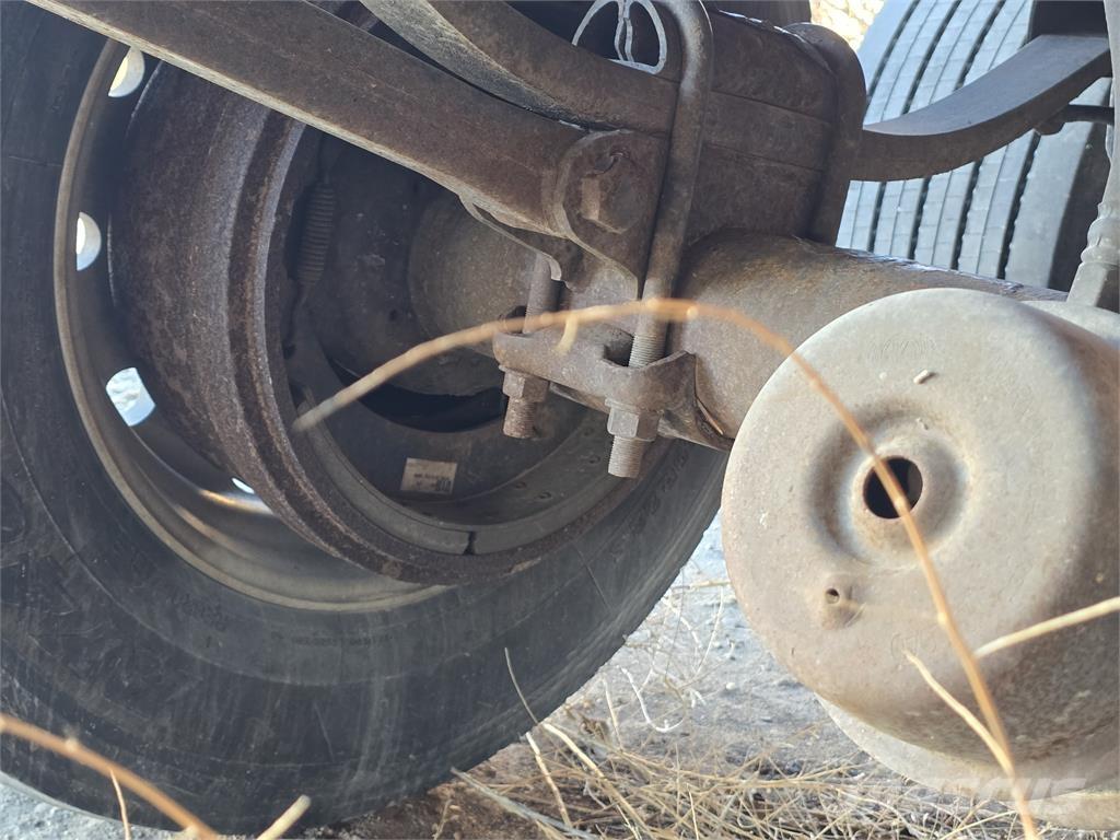 Western 48' Valníky