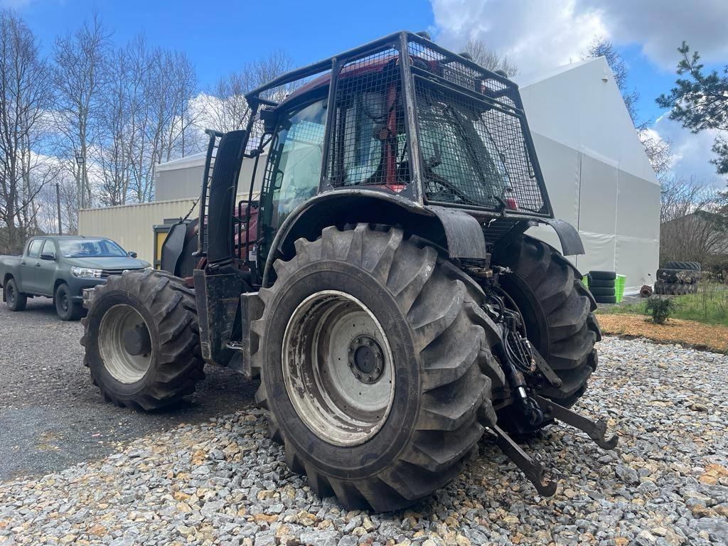 Valtra T254 Active Traktory