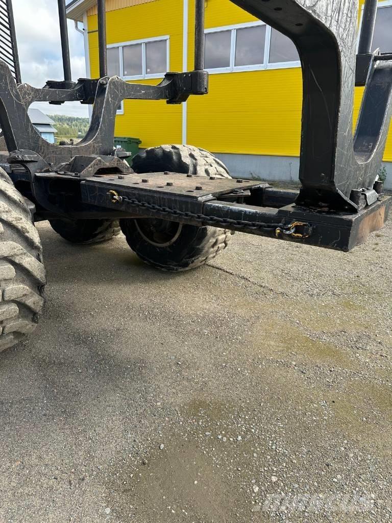 Komatsu 875 Lesné traktory