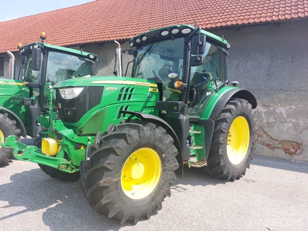 John Deere 6130R Traktory