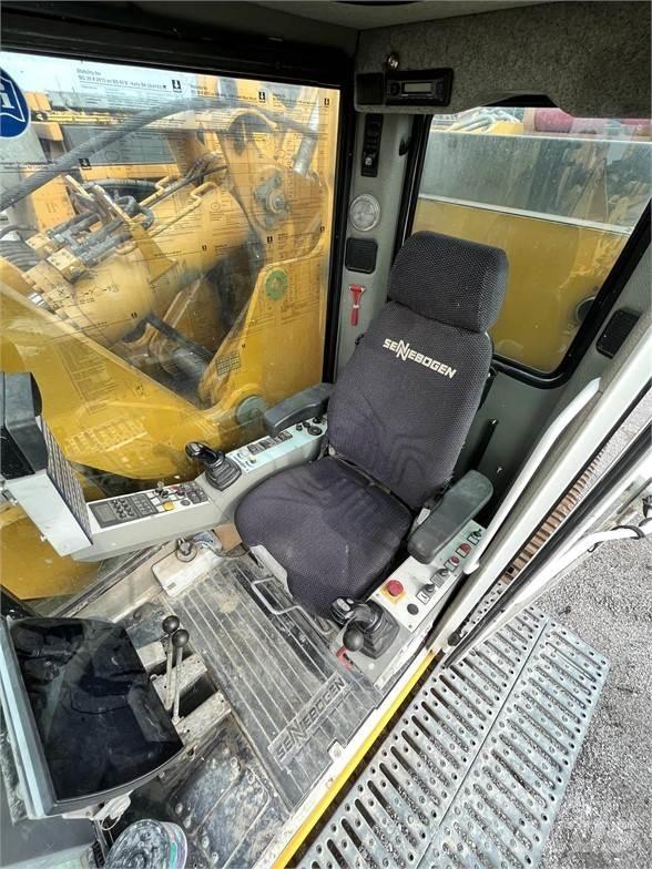 Bauer BG28V Povrchové vrtné súpravy