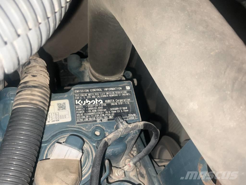 Kubota KX 080-4 Midi rýpadlá 7 t - 12 t