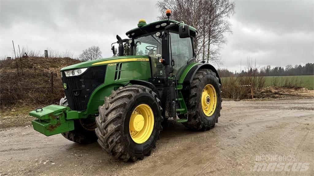 John Deere 7250R Traktory