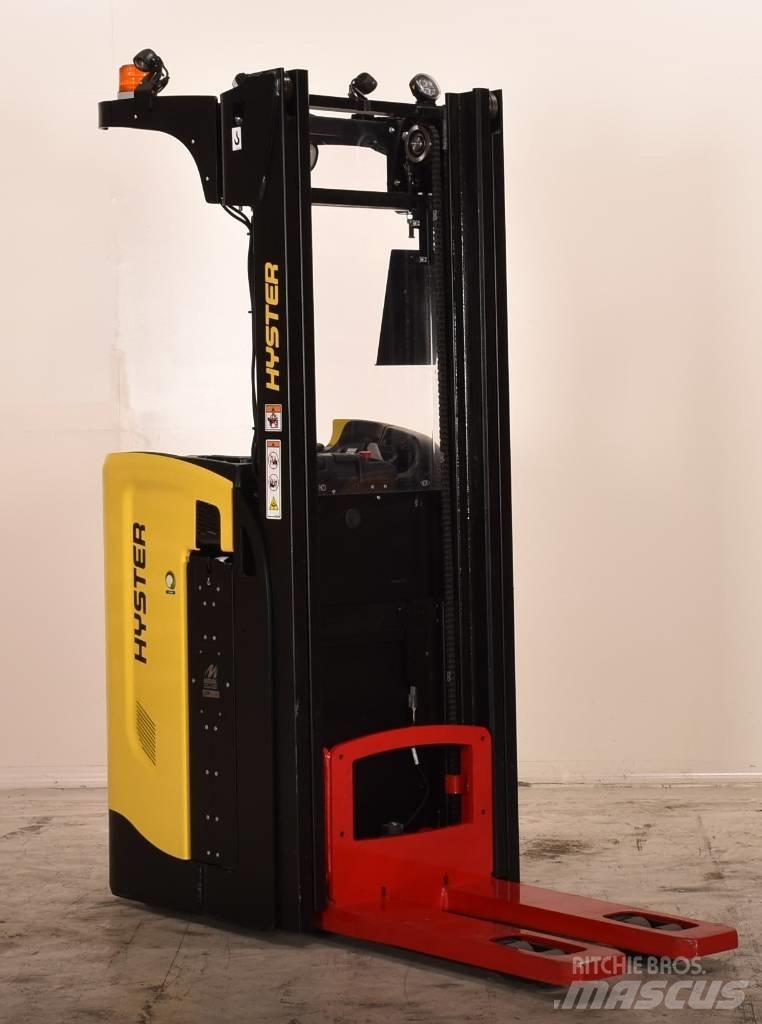 Hyster RS1.6 Samohybné vozíky