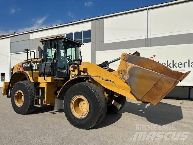 CAT 950M Kolesové nakladače