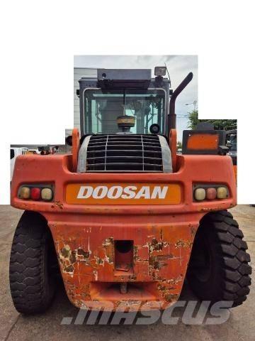 Doosan D 160 S-5 Dieselové vozíky