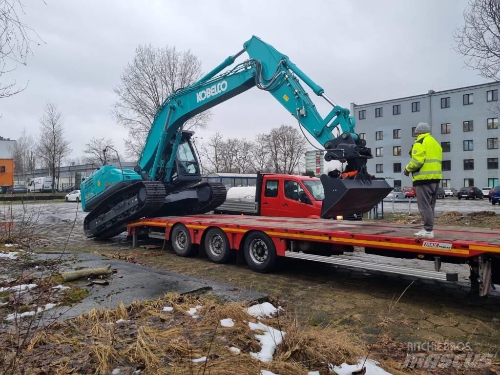 Kobelco SK 210 LC-11 Pásové rýpadlá