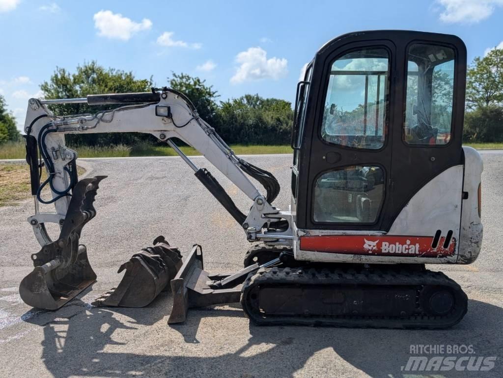 Bobcat 325 G Mini rýpadlá < 7t
