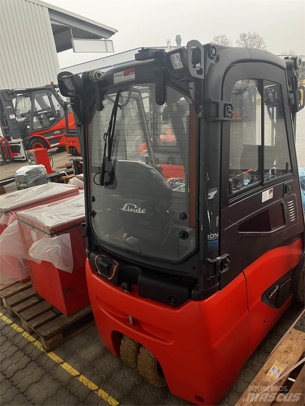 Linde E16C Akumulátorové vozíky