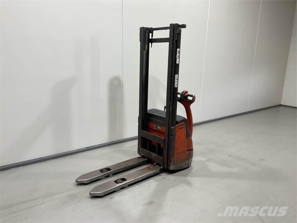 Linde L12 Samohybné vozíky