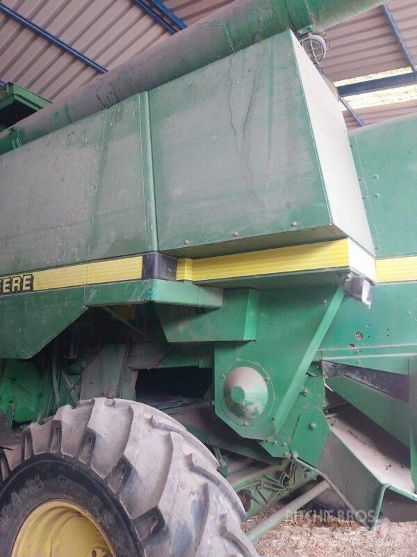 John Deere CTS Rice Kombinované zberacie stroje