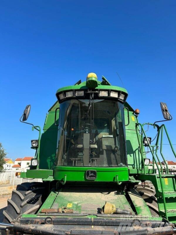 John Deere CTS Rice Kombinované zberacie stroje