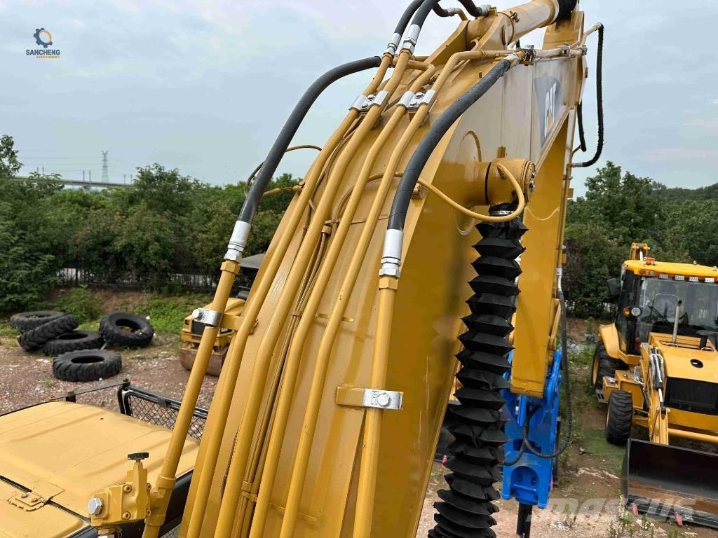 CAT 320 C L Pásové rýpadlá