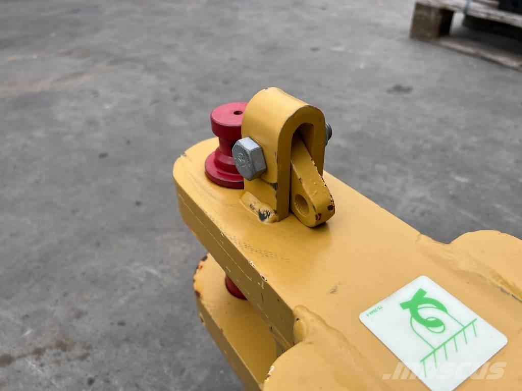 CAT D6R / D6T Zugmaul Ďalšie komponenty