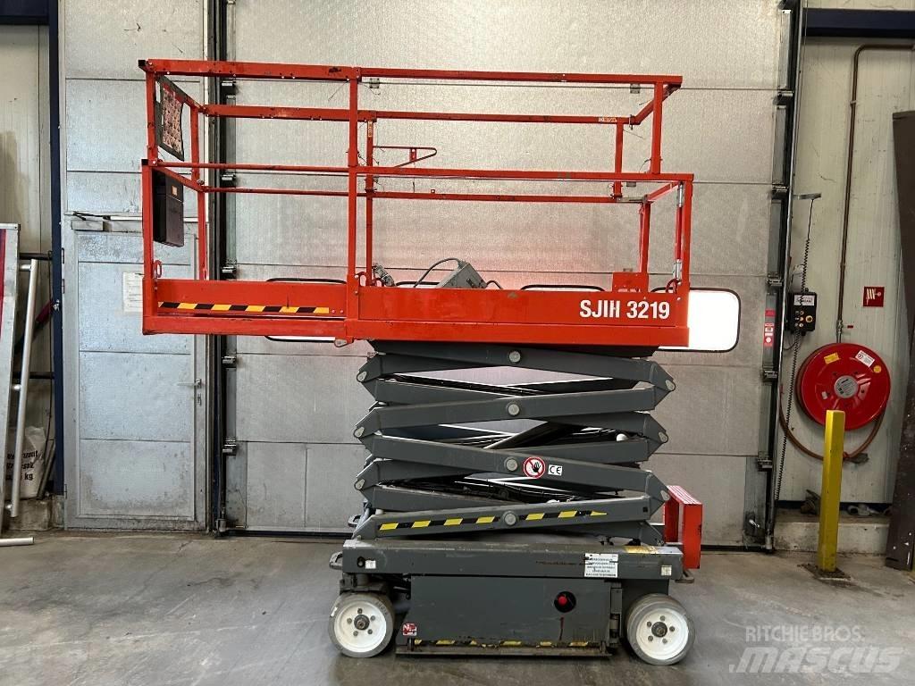 SkyJack SJ 3219 Nožnicové zdvíhacie plošiny
