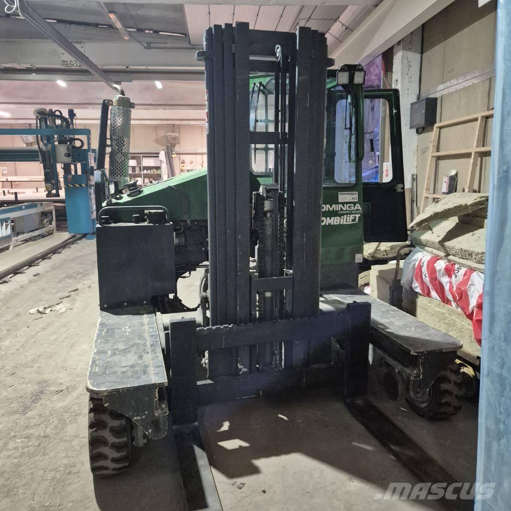 Combilift C 4000 4 cestné vysokozdvižné vozíky