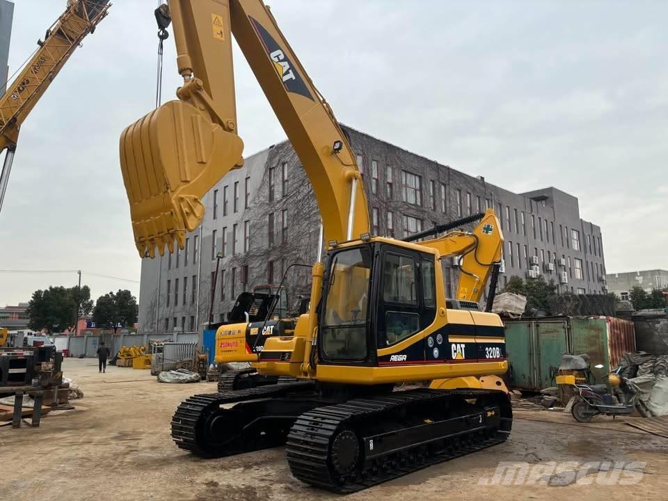 CAT 320 B L Pásové rýpadlá