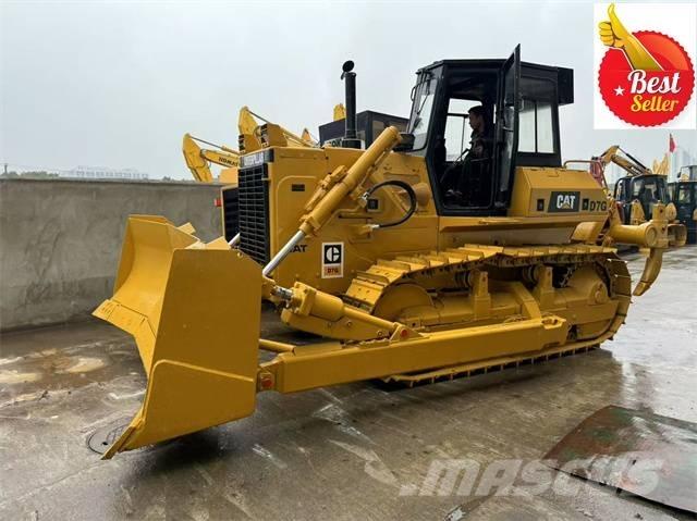 CAT D 7 G Pásové dozéry
