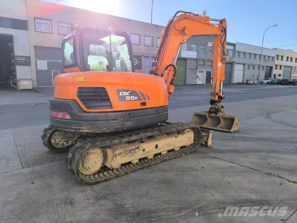 Doosan DX 85 R-3 Midi rýpadlá 7 t - 12 t