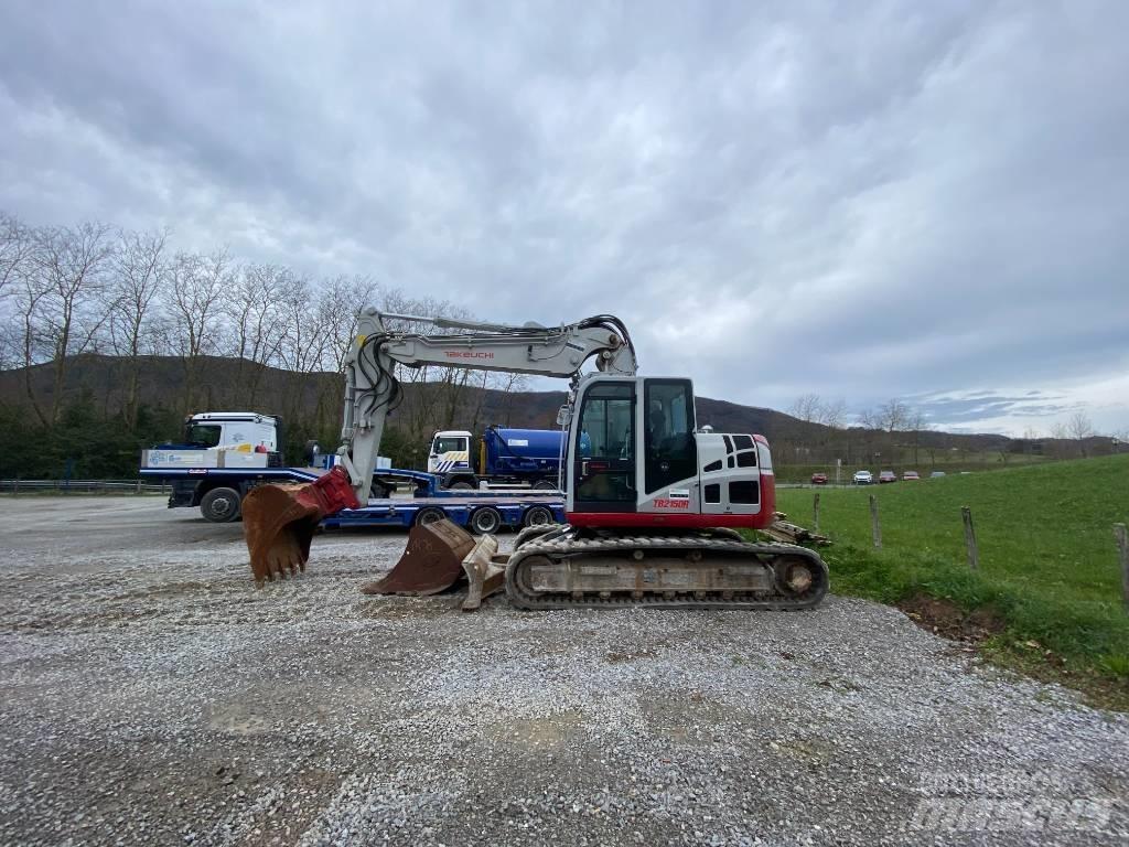 Takeuchi TB 2150 R Pásové rýpadlá