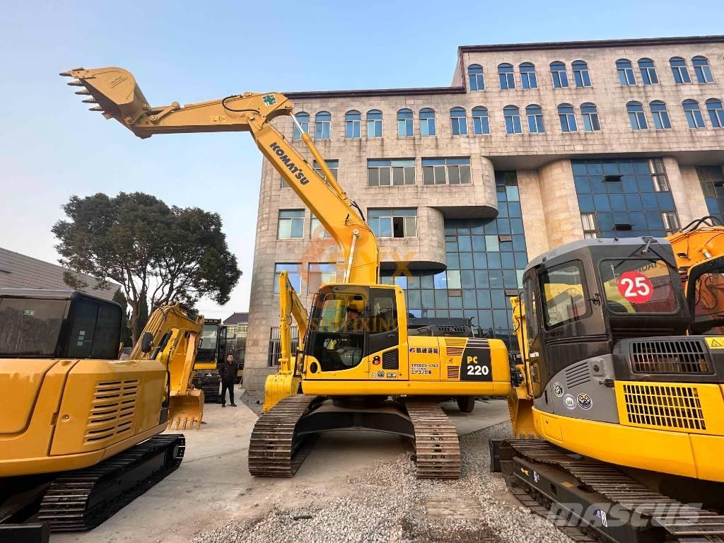 Komatsu PC 220-8 Pásové rýpadlá