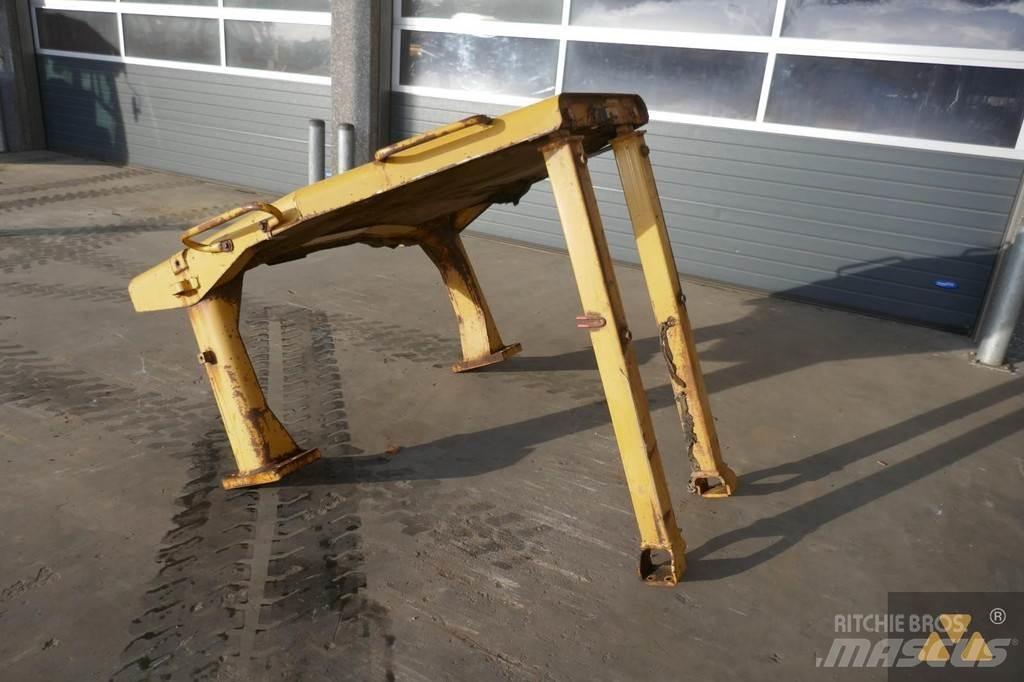 CAT D8N O-rops cab Kabíny a interiér