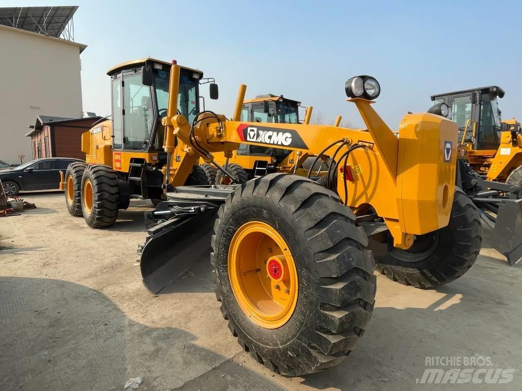 XCMG gr2153 Kolesové nakladače