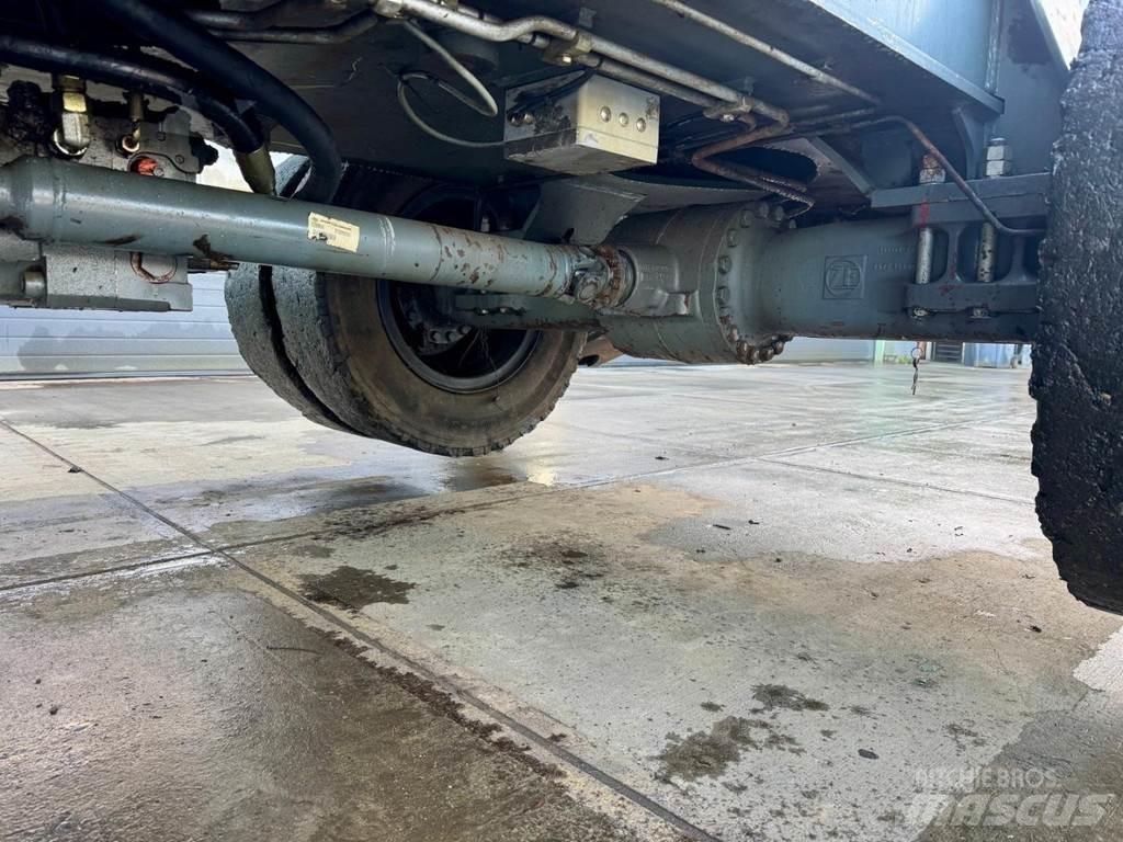 Liebherr A 924 C Stroje pre manipuláciu s odpadom