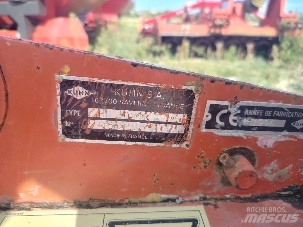 Kuhn HR 302 Brány