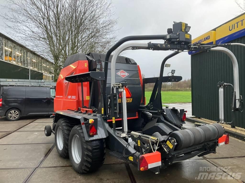 Kuhn VBP 2160 Lisy na okrúhle balíky