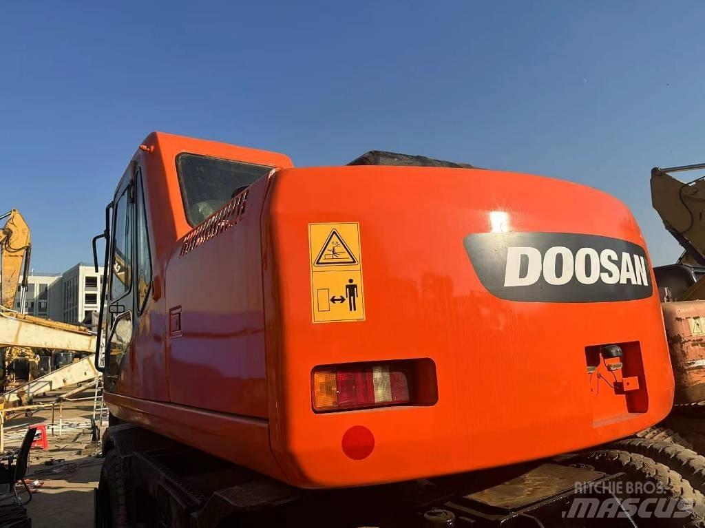 Doosan 150 W-7 Kolesové rýpadlá