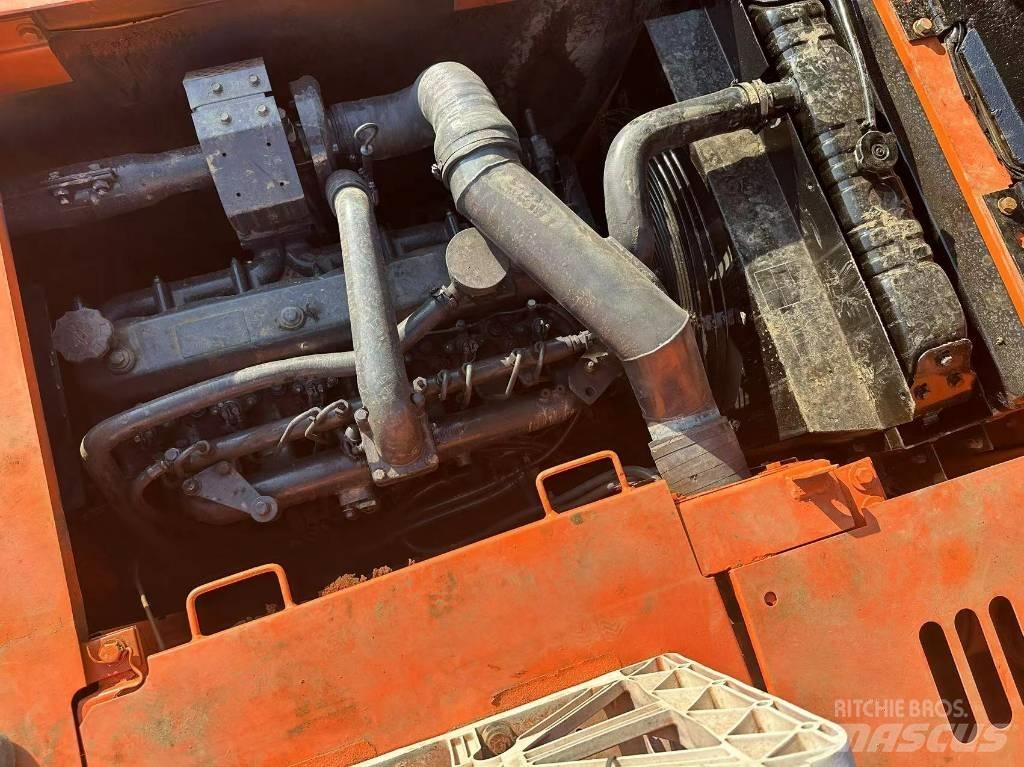 Doosan 150 W-7 Kolesové rýpadlá