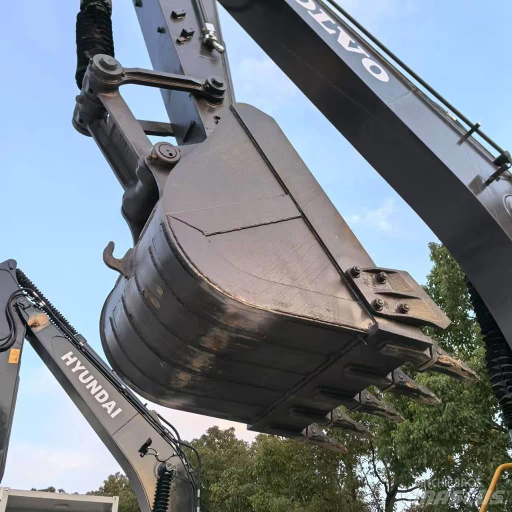 Volvo EC 210 D Pásové rýpadlá