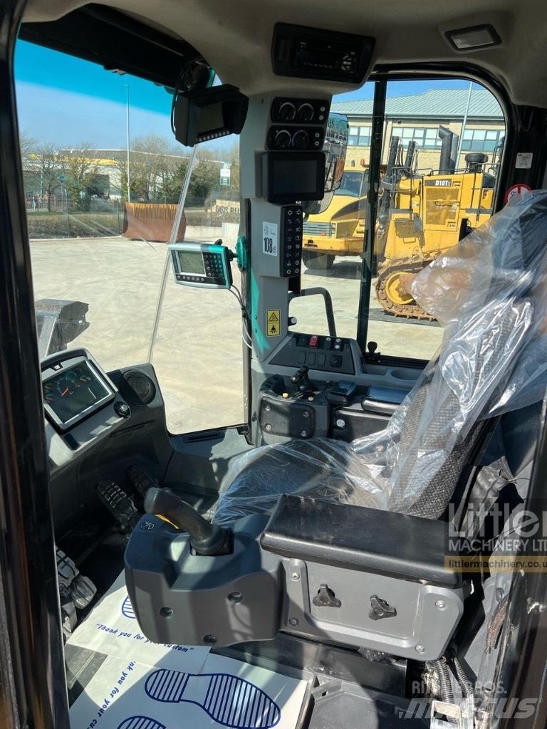 CAT 966 M Kolesové nakladače