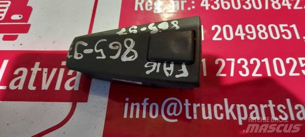 Volvo FH 12.  20568858 Kabíny a interiér