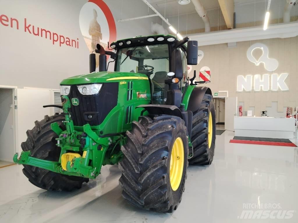 John Deere 6250 R Traktory
