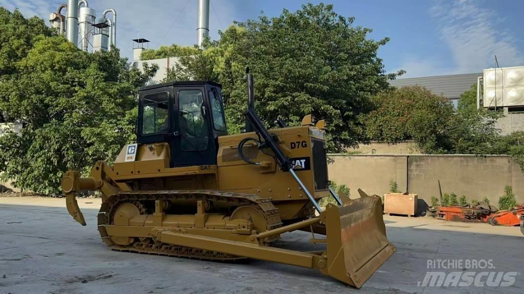 CAT D 7 G LGP Pásové dozéry