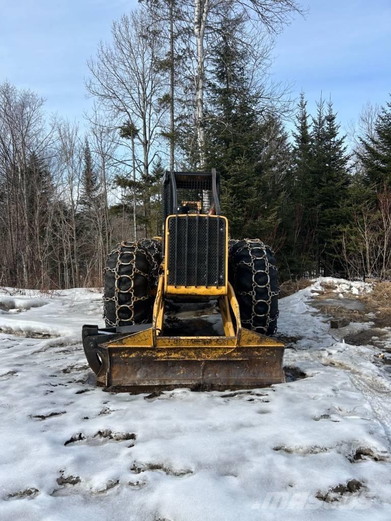 John Deere 640 D Skiddery